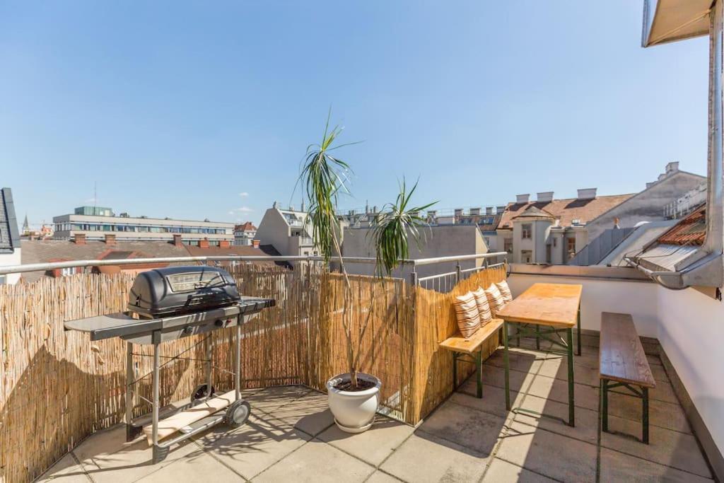 Modern Colonial Style, Central, Rooftop, Bbq Bécs Kültér fotó
